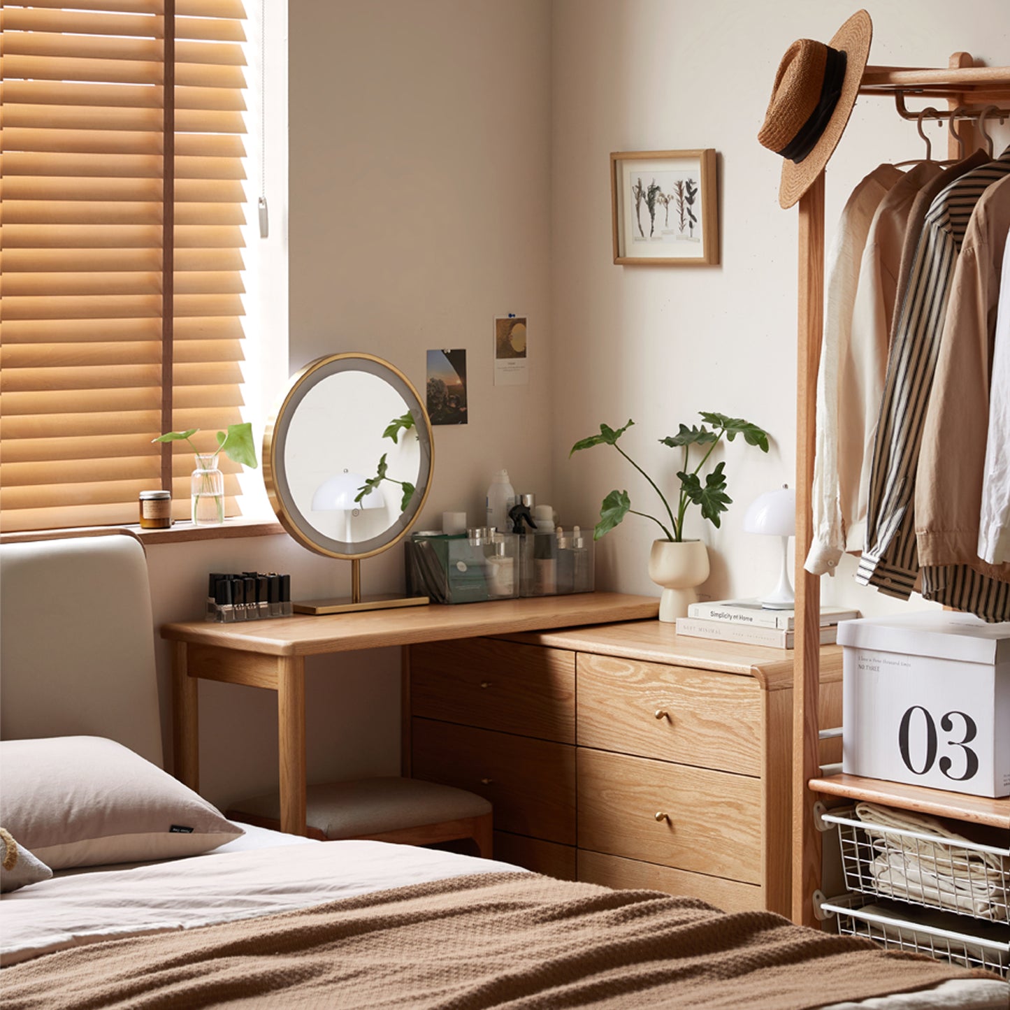 Elira Dressing Table