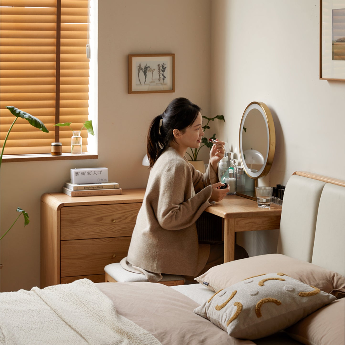 Elira Dressing Table