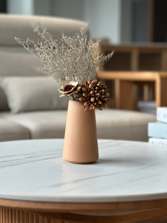 Yussa Vase