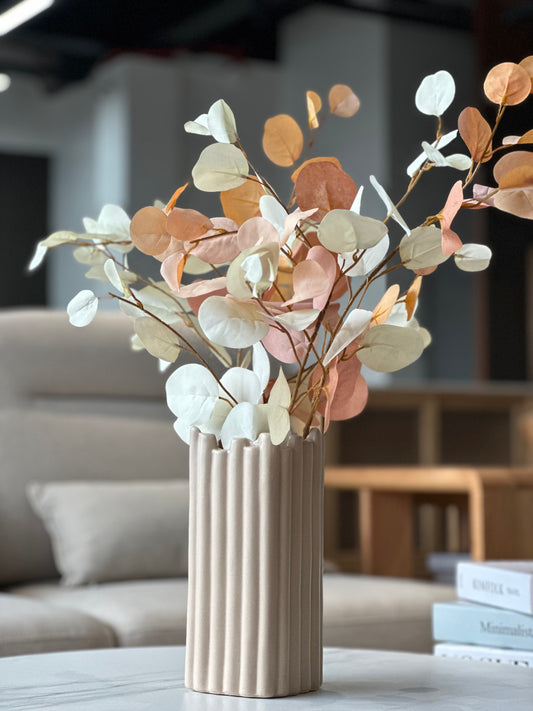 Jael Vase