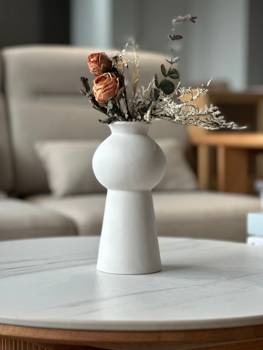 Lliam Vase