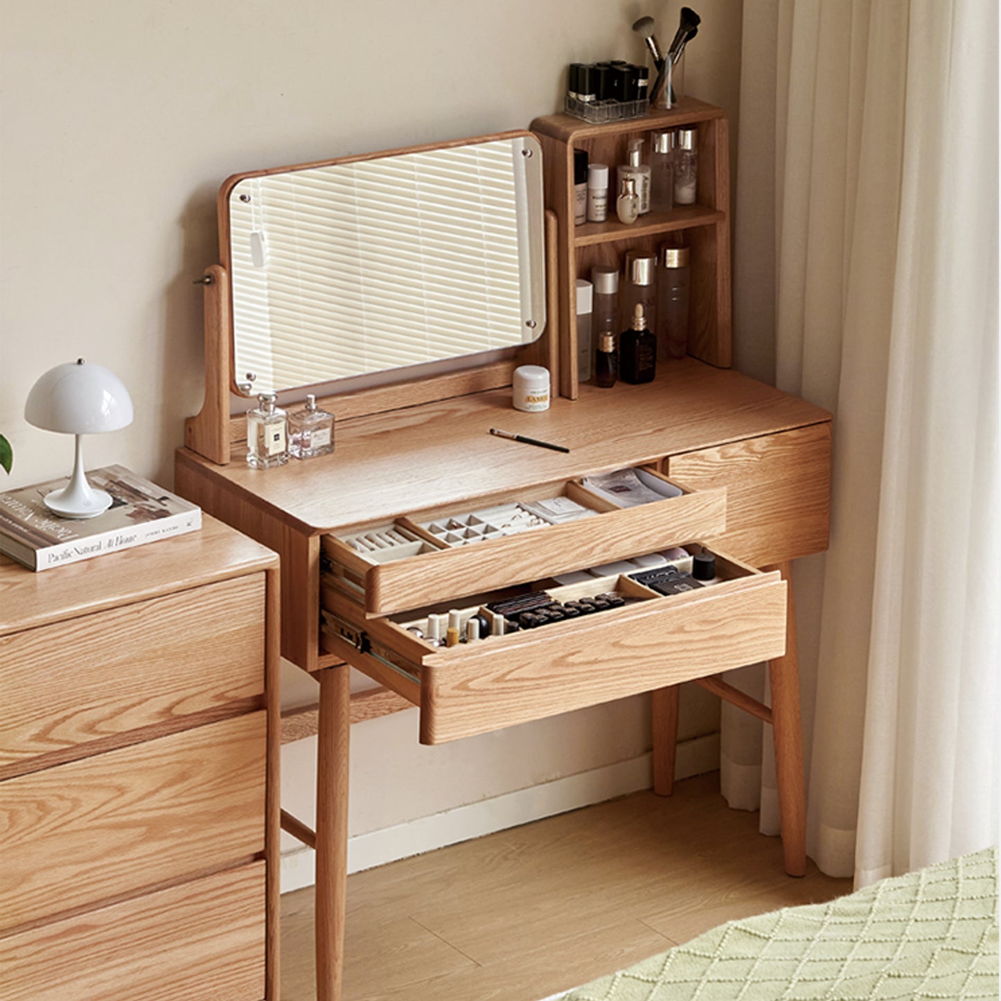 Lumie Dressing Table