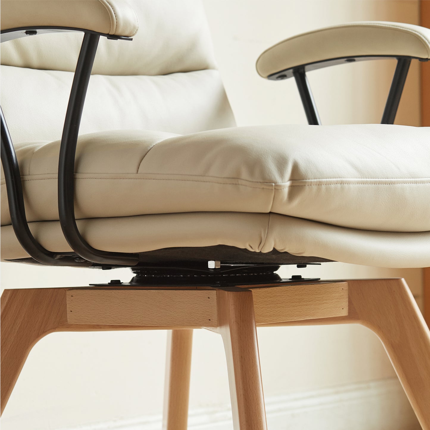 Nimbus Chair