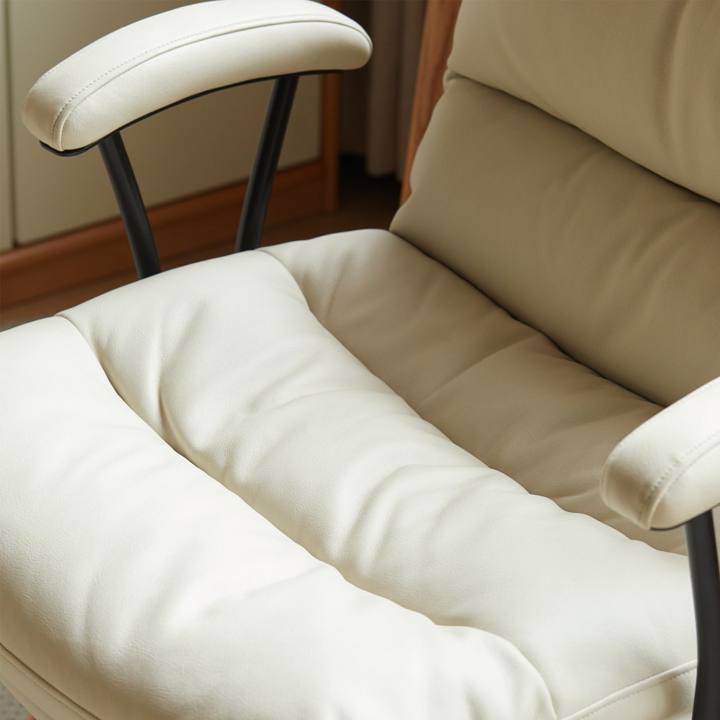 Nimbus Chair