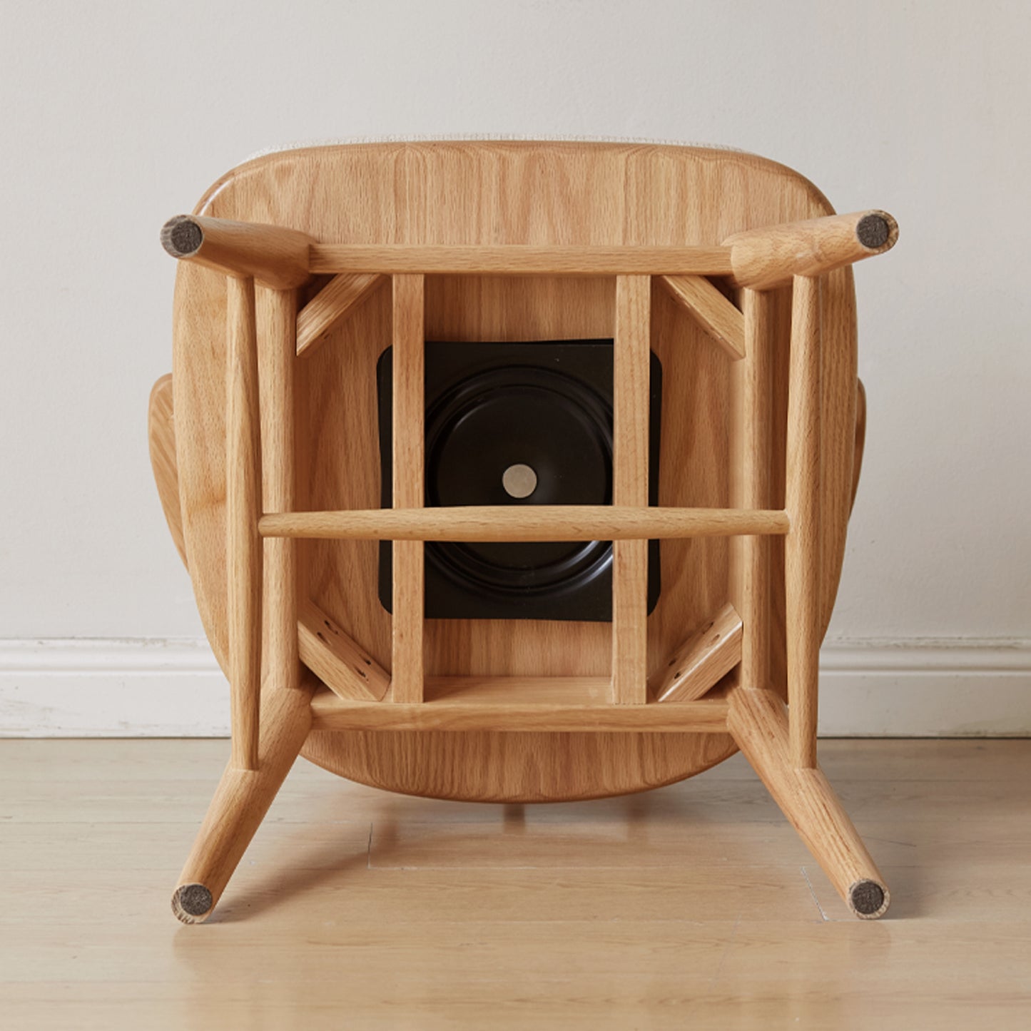 Tiara Swivel Chair