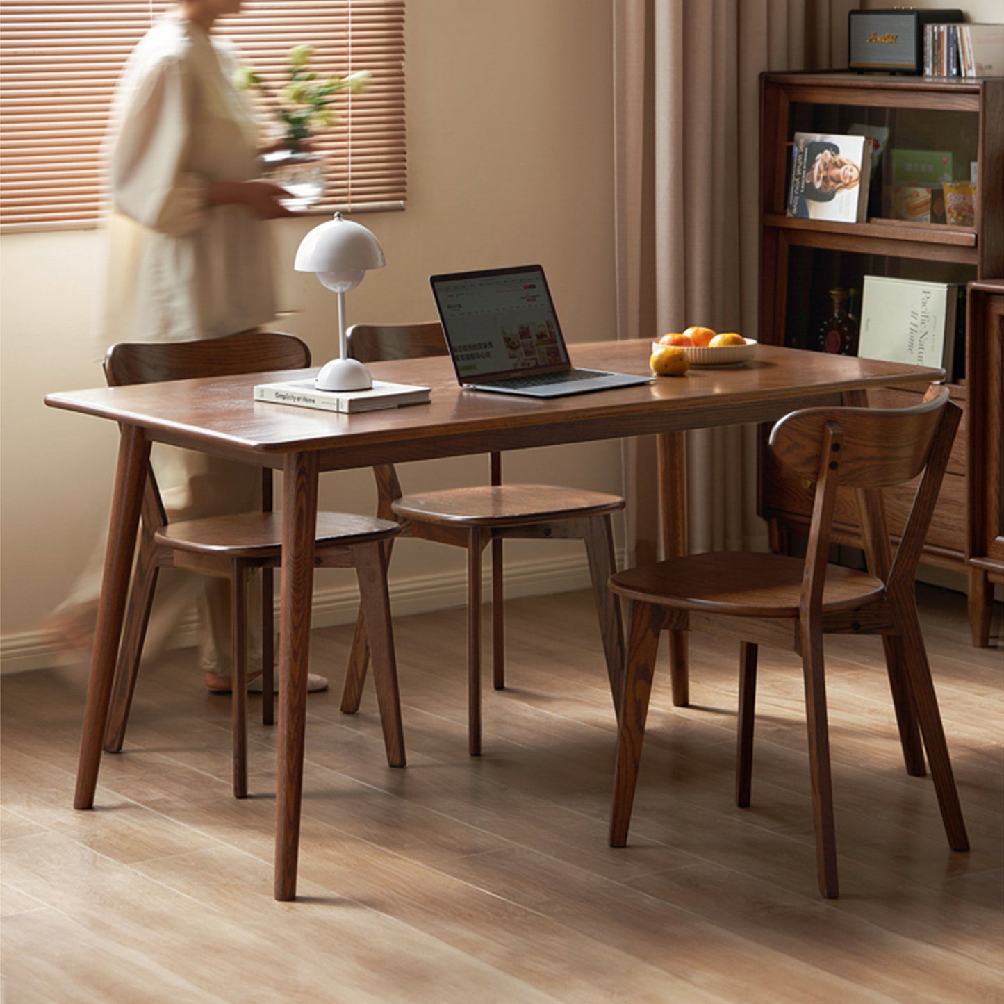 Varo Dining Table