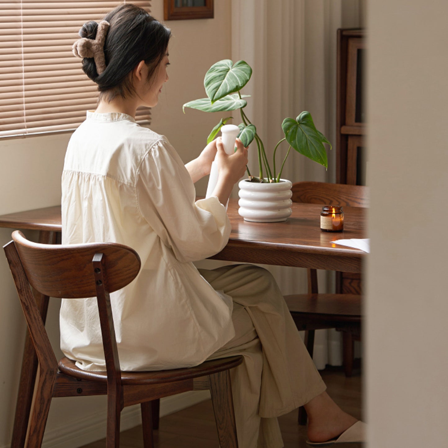 Varo Dining Table