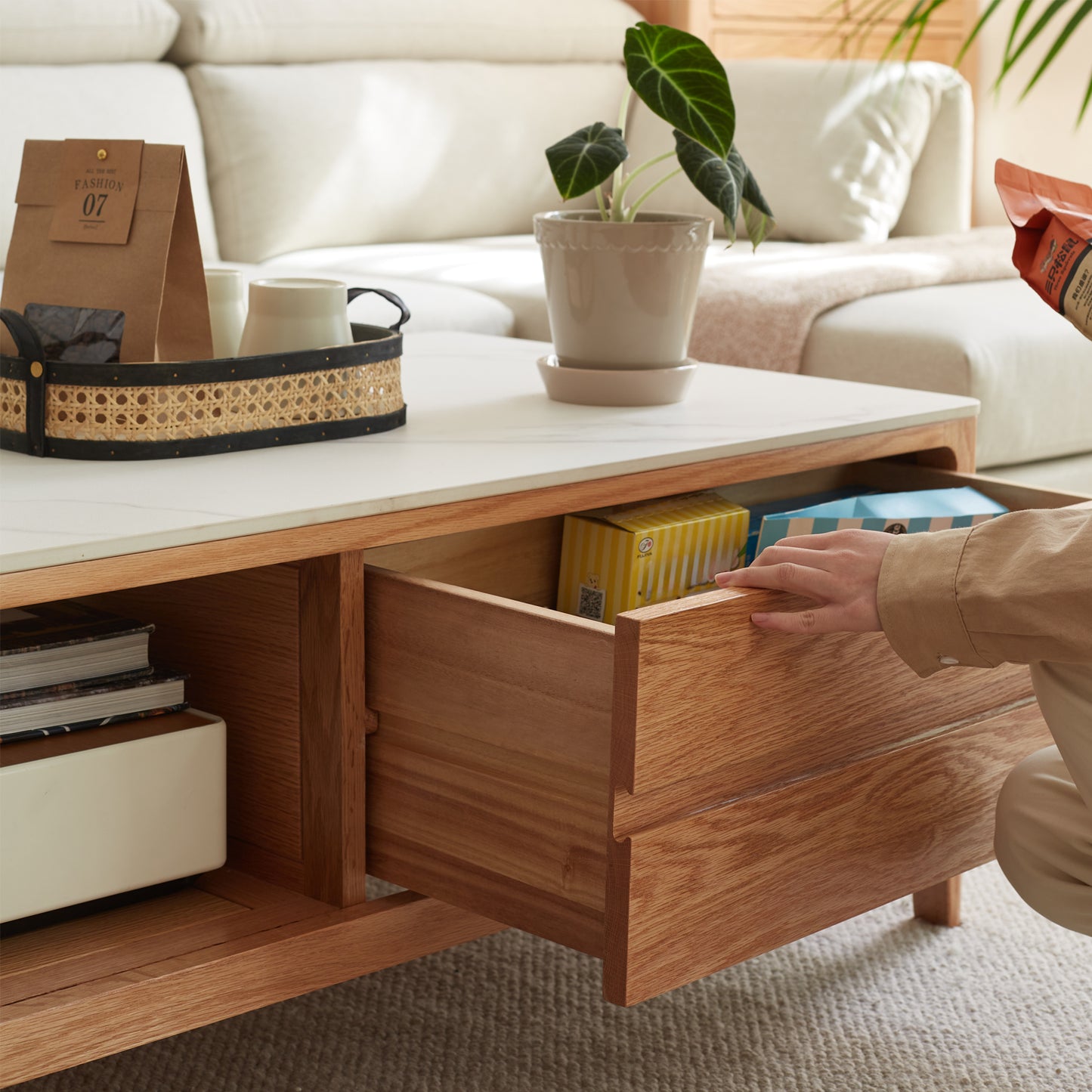 Yatu Coffee Table