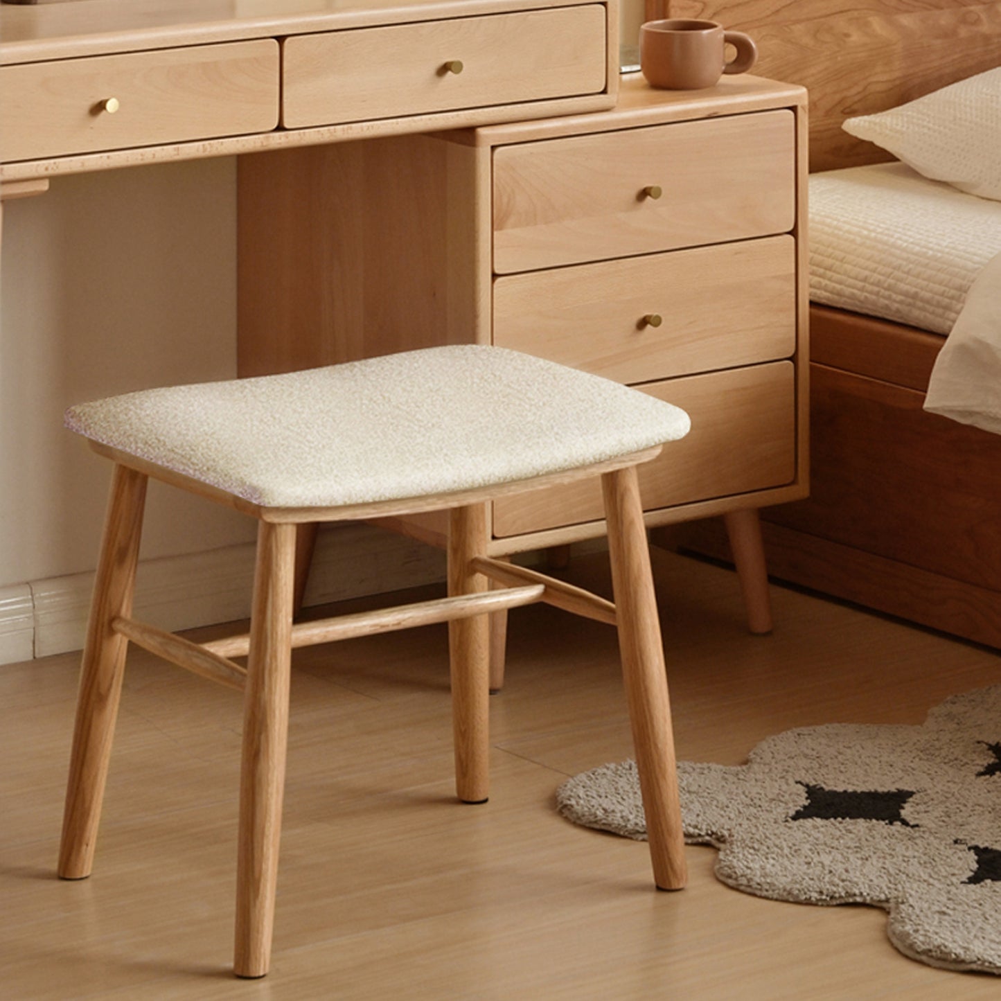 Kalma Dressing Chair