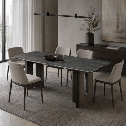 Trono Dining Table