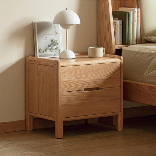 Doro Nightstand