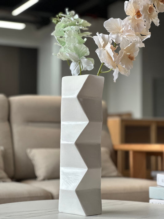 Elians Vase