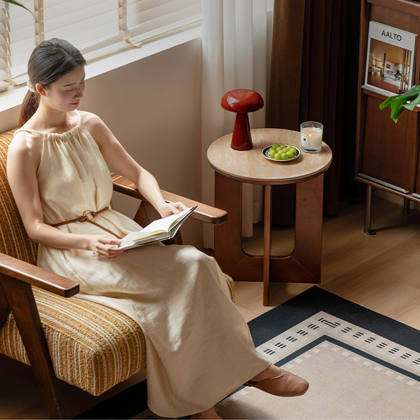 Olli Accent Table