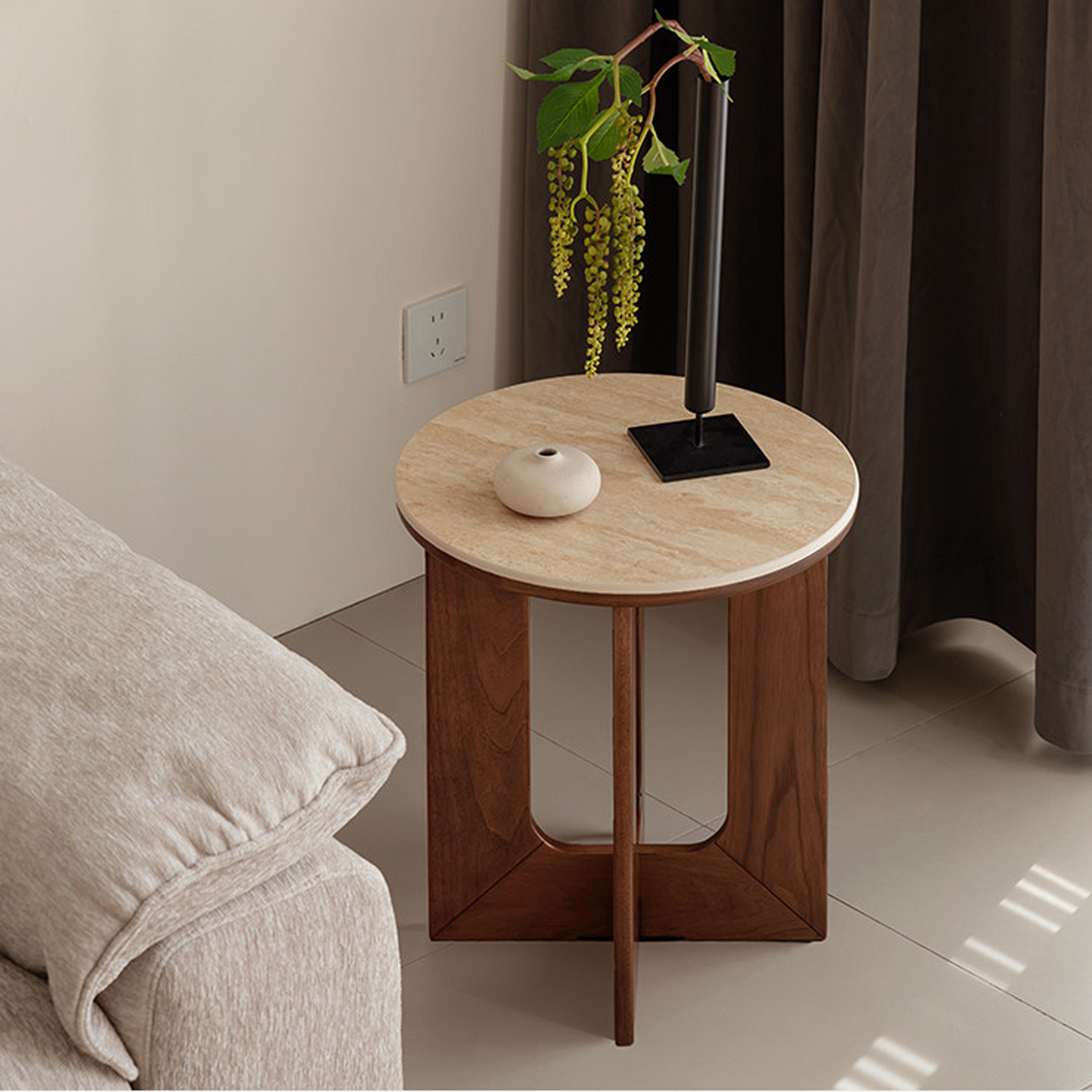 Olli Accent Table