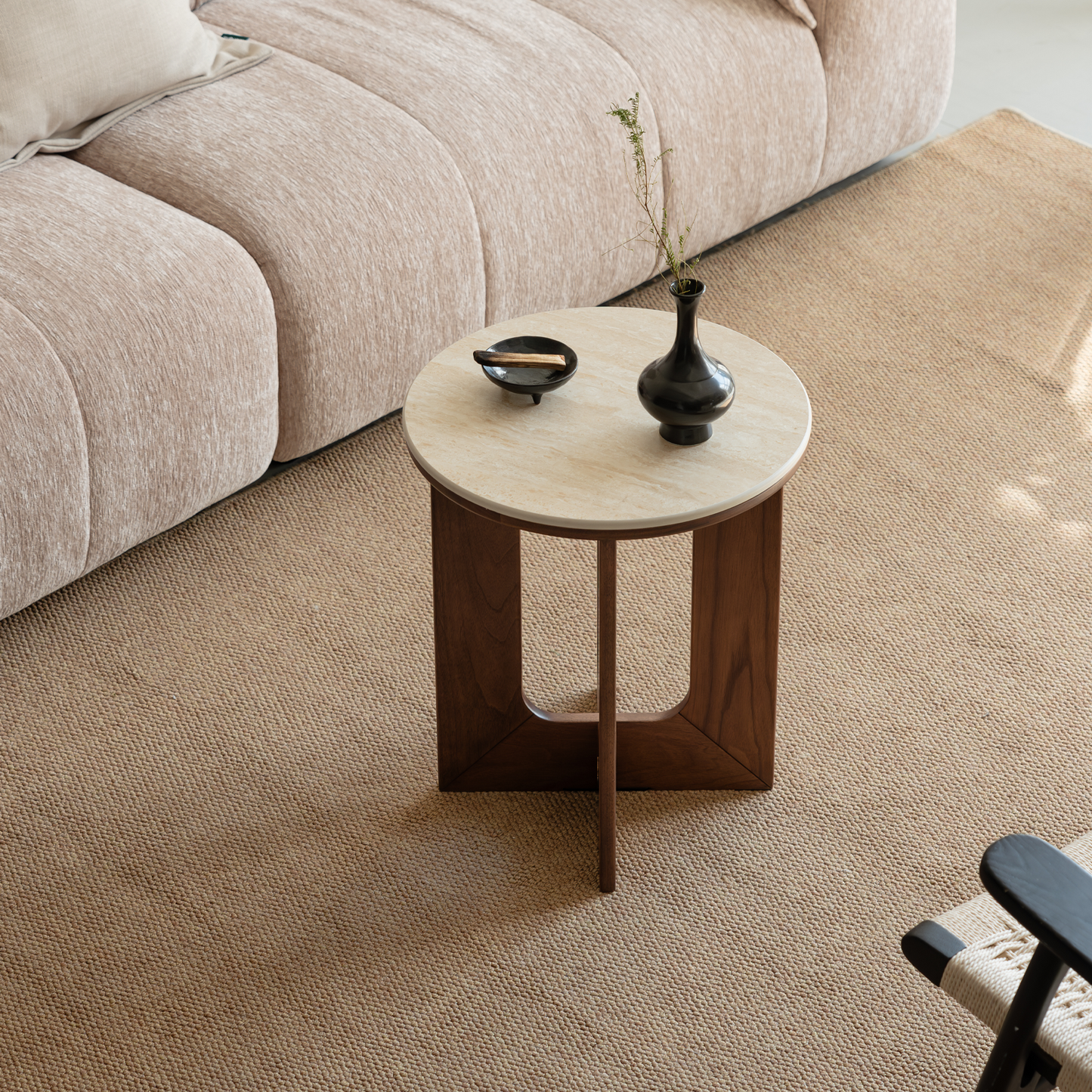 Olli Accent Table