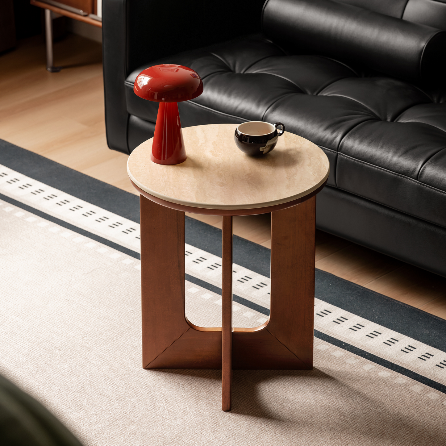 Olli Accent Table
