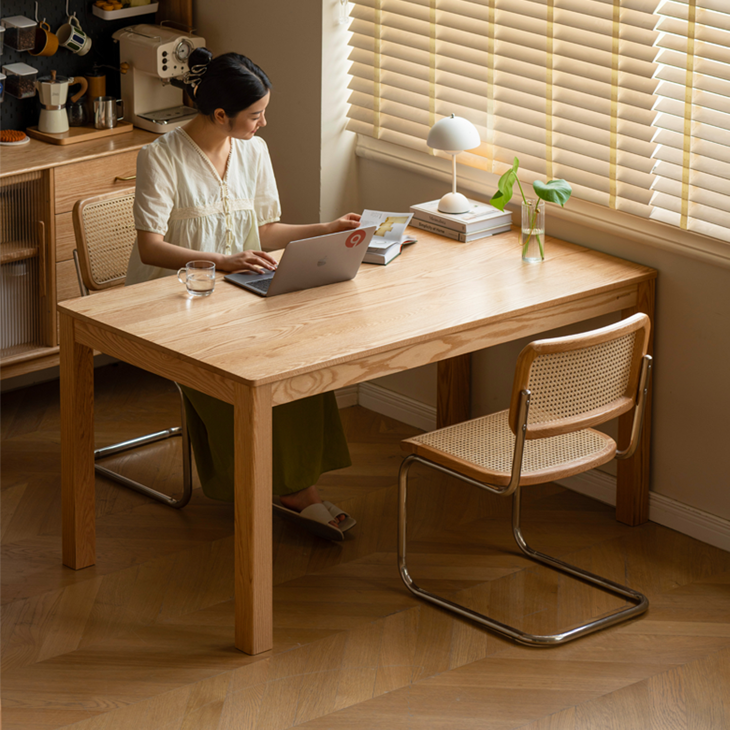 Ardan Dining Table