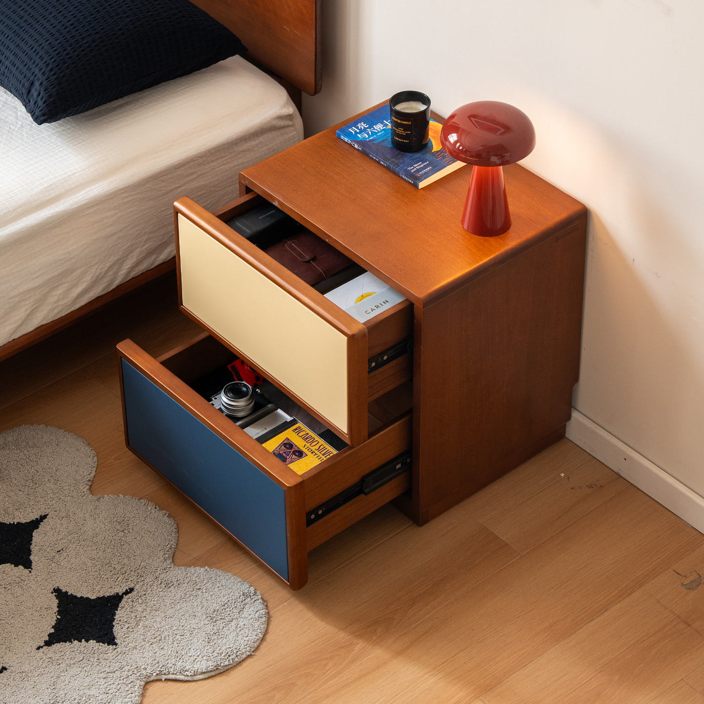 Itten Nightstand