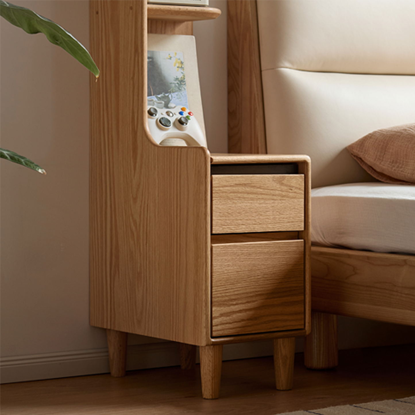 Rilan Nightstand