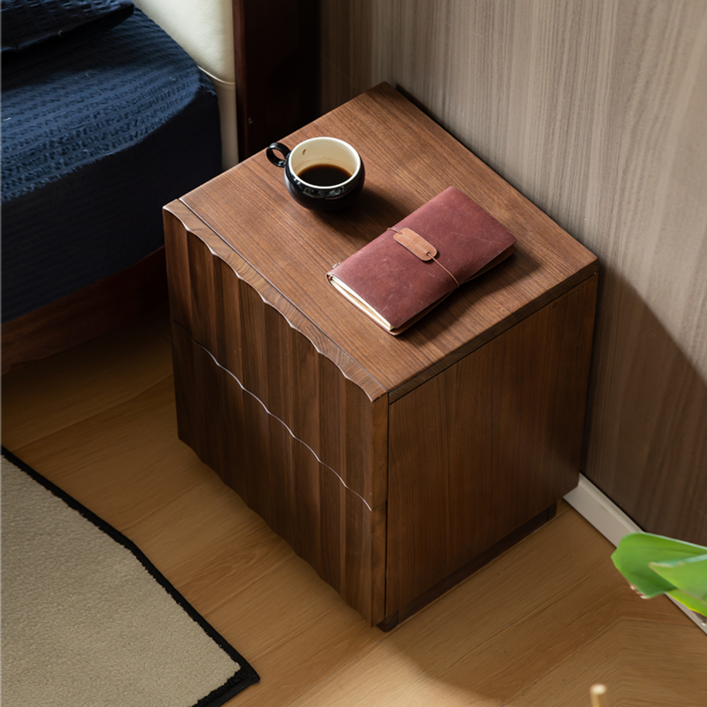 Tambo Nightstand