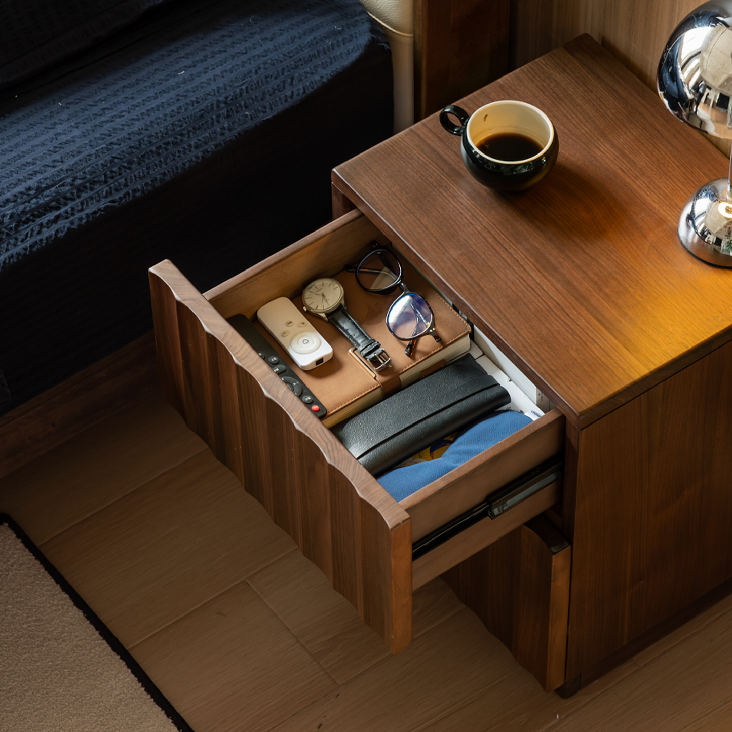 Tambo Nightstand
