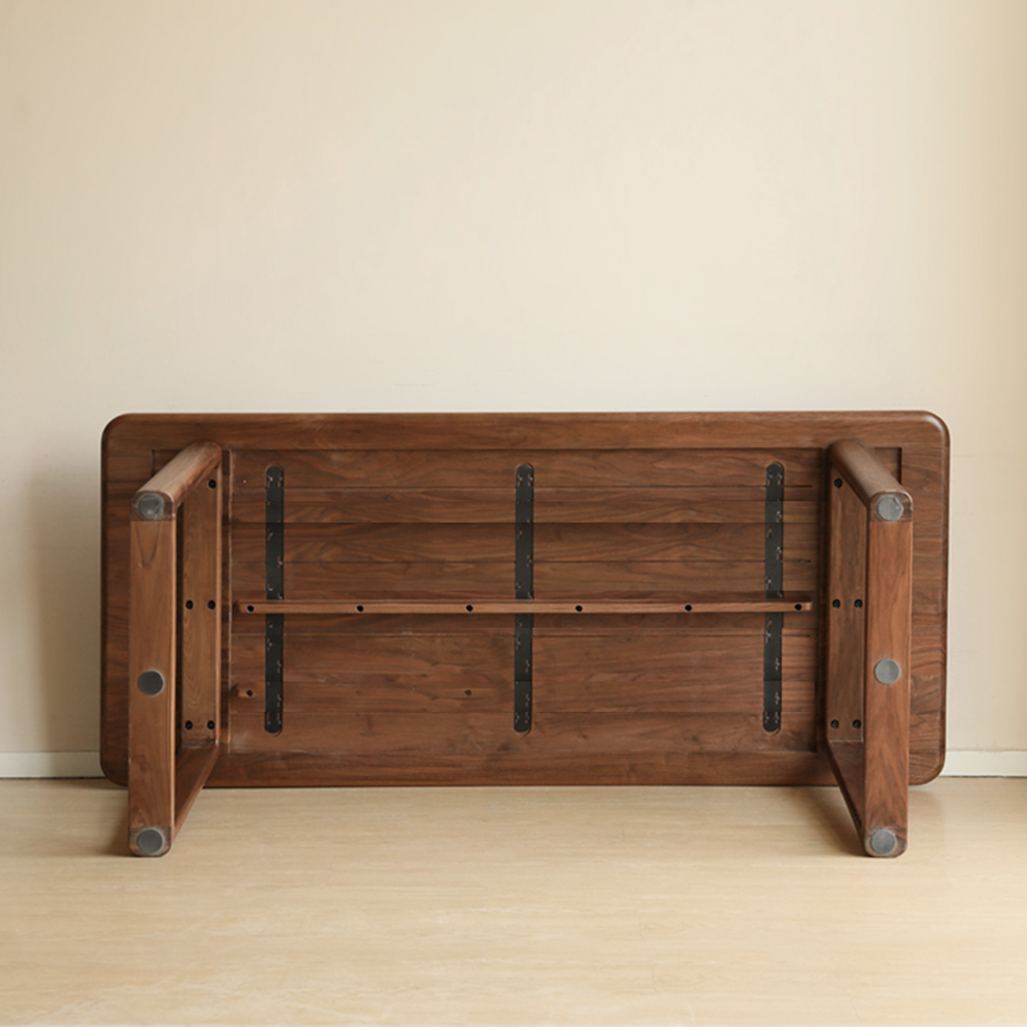 Taso Dining Table